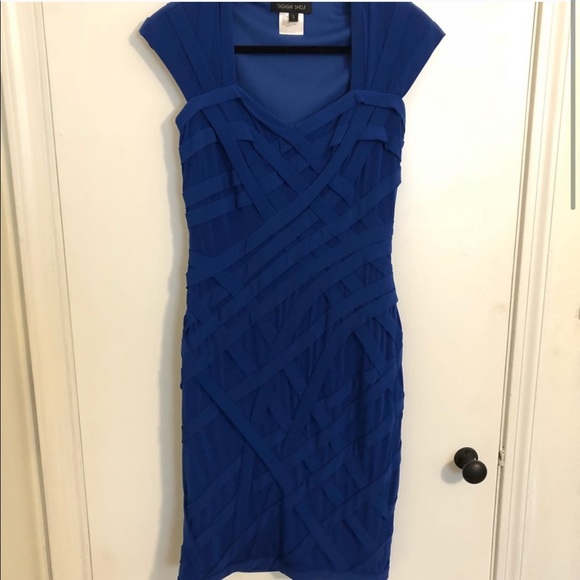 Tadashi Shoji Bandage Sweetheart Neckline Dress - Picture 5 of 7